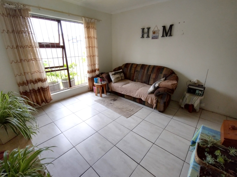 4 Bedroom Property for Sale in C Place Eastern Cape